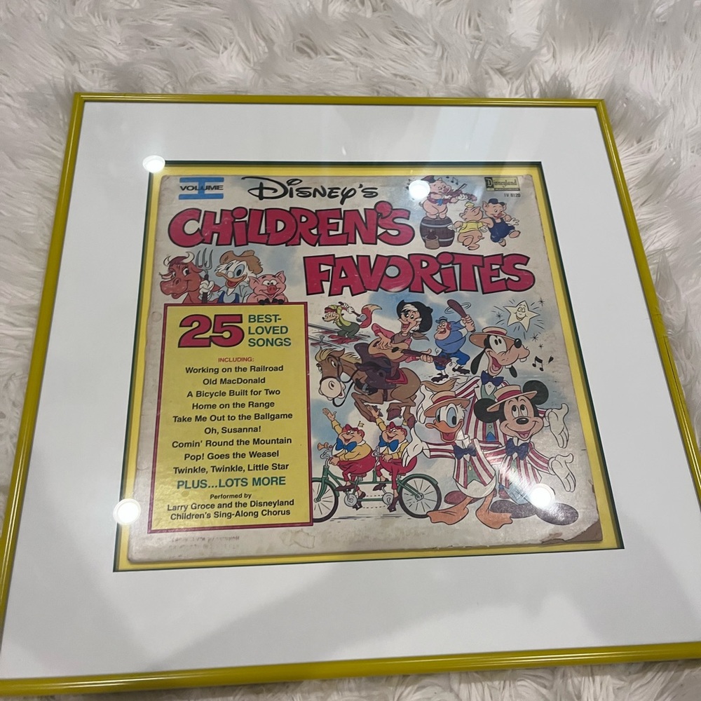 Disney vintage 1979 children’s favorites framed viynl